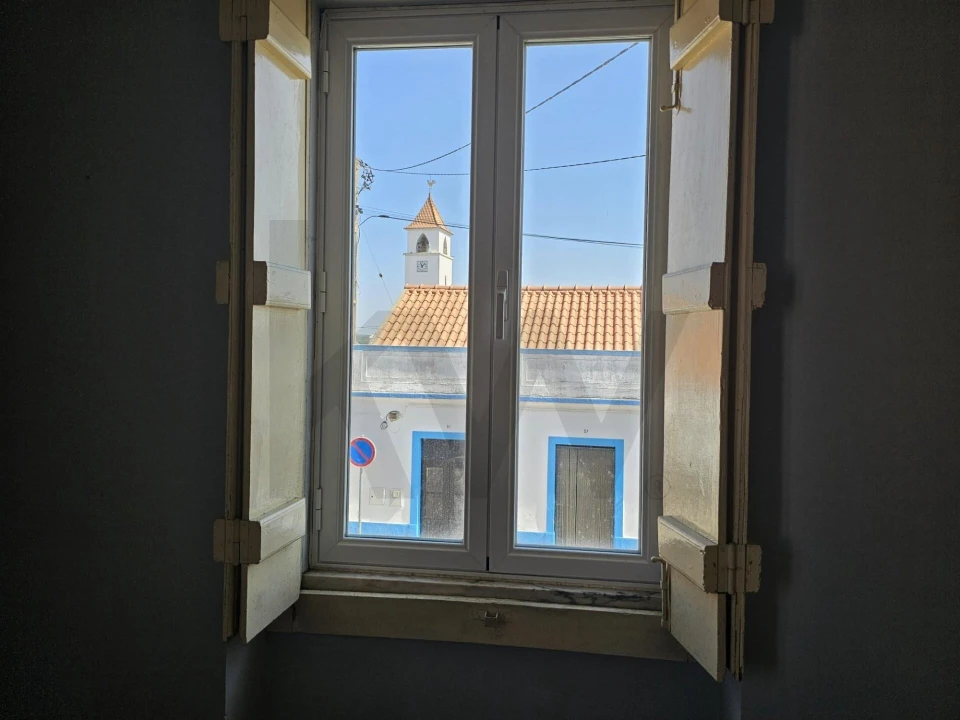 Prédio para Venda em Couço Foto 31