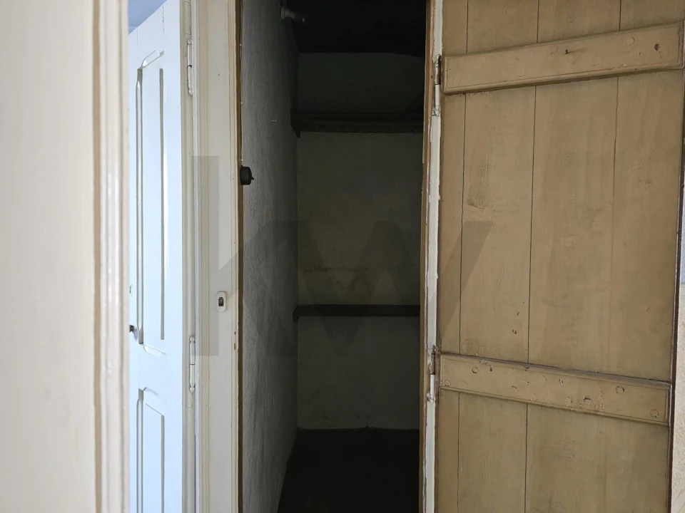 Prédio para Venda em Couço Foto 34