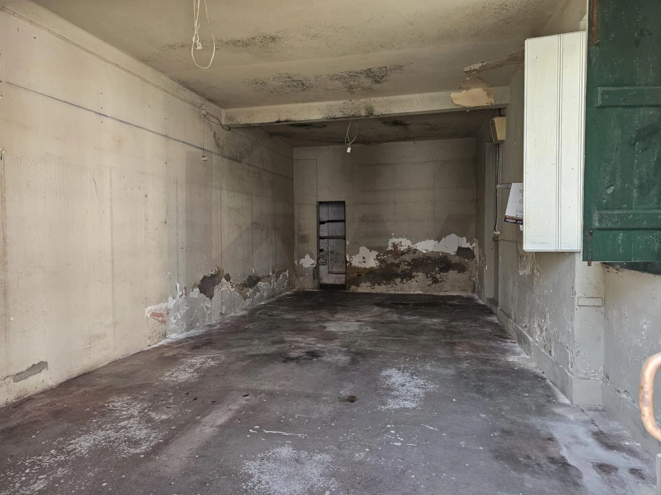 Prédio para Venda em Couço Foto 5