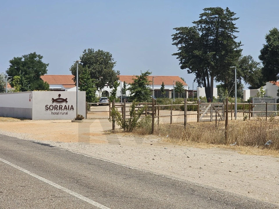Prédio para Venda em Couço Foto 65