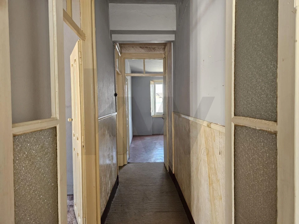 Prédio para Venda em Couço Foto 27