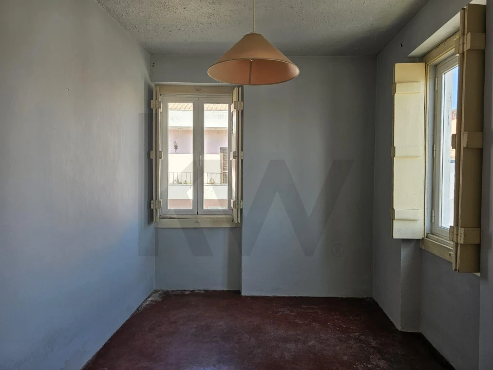 Prédio para Venda em Couço Foto 40