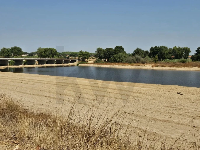 Prédio para Venda em Couço Foto 63