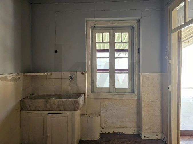 Prédio para Venda em Couço Foto 22