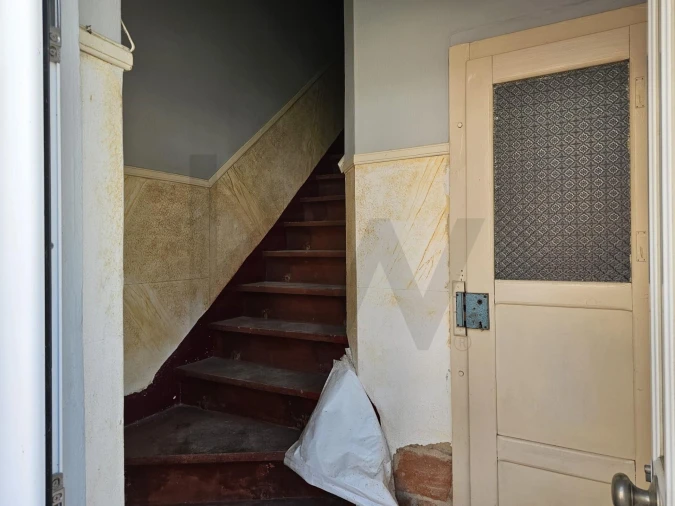 Prédio para Venda em Couço Foto 12