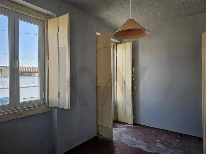 Prédio para Venda em Couço Foto 42