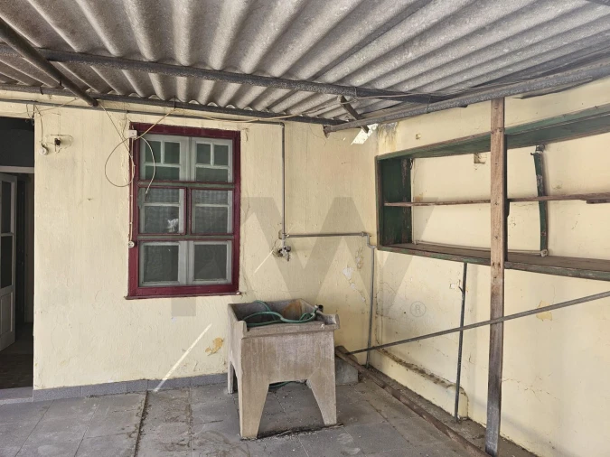 Prédio para Venda em Couço Foto 54