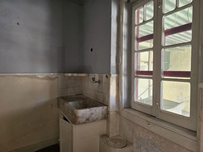 Prédio para Venda em Couço Foto 21