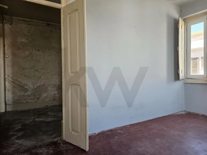 Prédio para Venda em Couço Foto 43