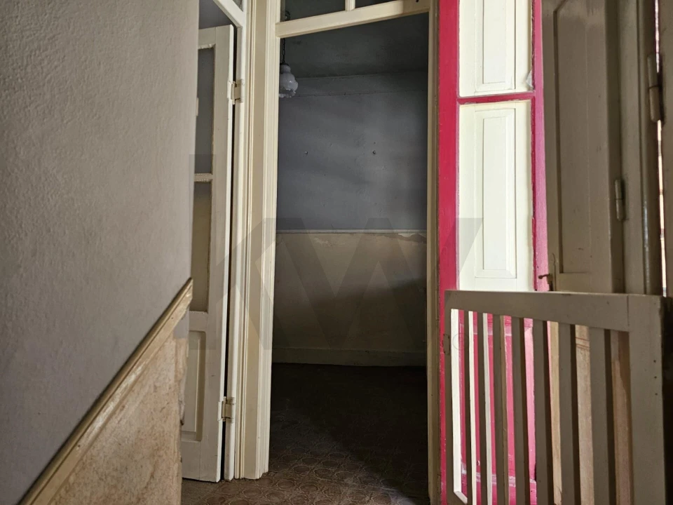 Prédio para Venda em Couço Foto 17