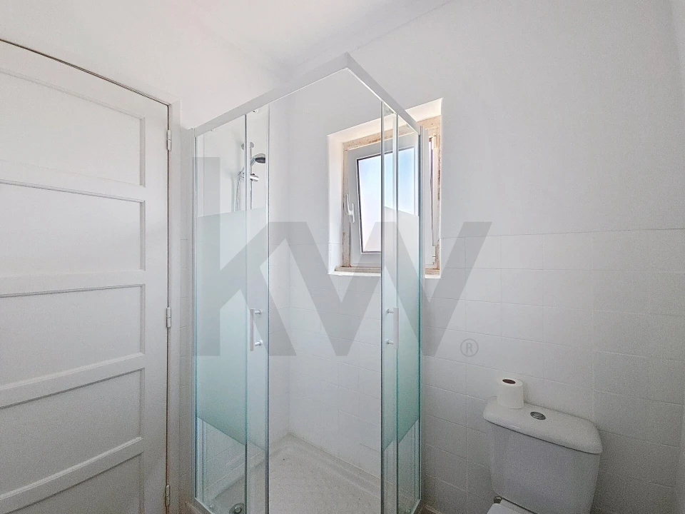 Escritório para Arrendamento em Romeira e Várzea Foto 18