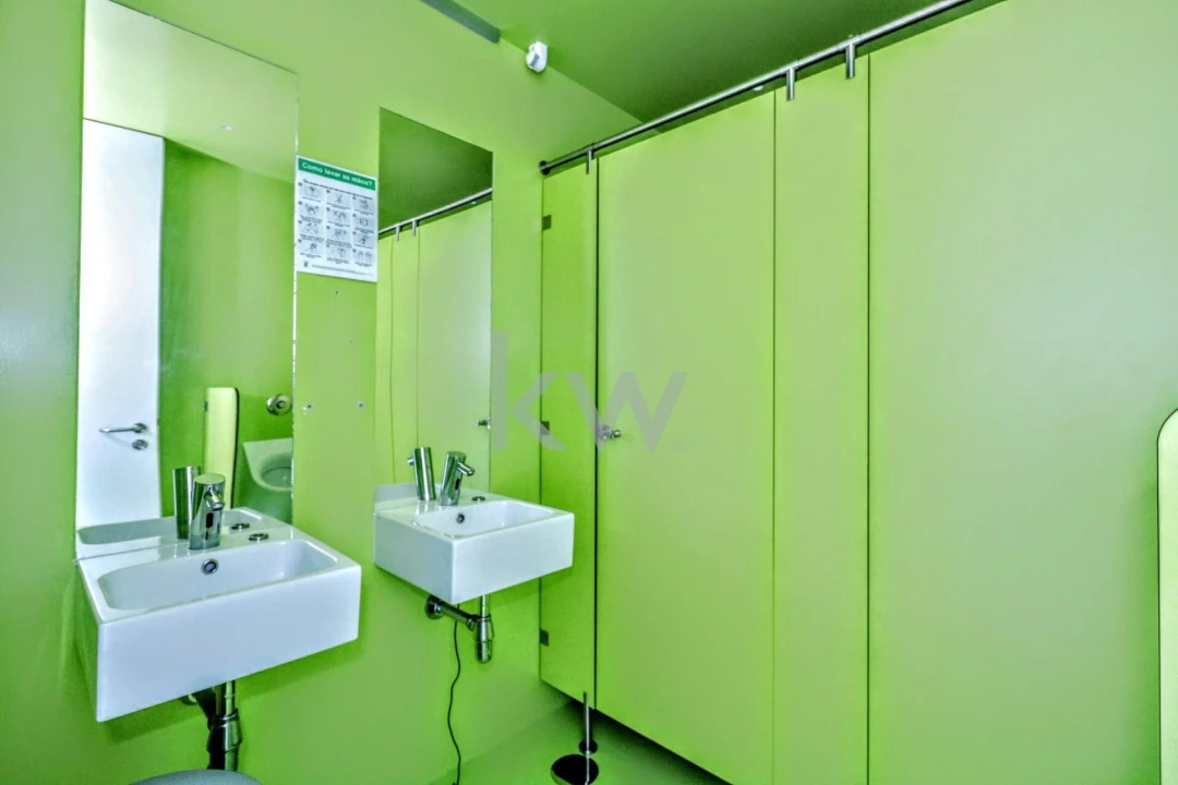 Escritório para Arrendamento em Porto Salvo Foto 10