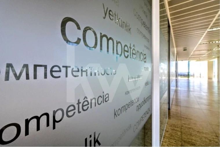 Escritório para Arrendamento em Porto Salvo Foto 4