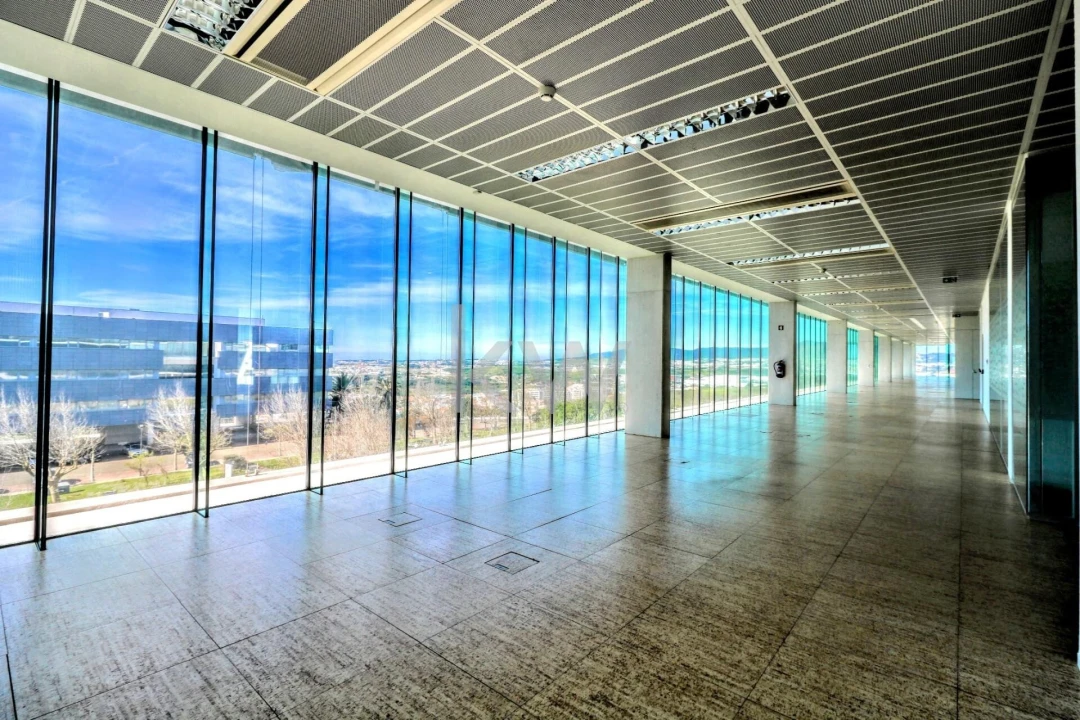 Escritório para Arrendamento em Porto Salvo Foto 15