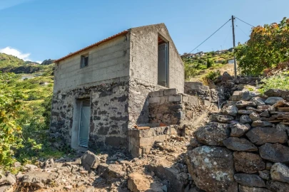 Terreno para Venda em Santa Cruz