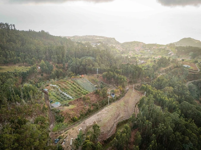 Terreno para Venda em Canhas Foto 2