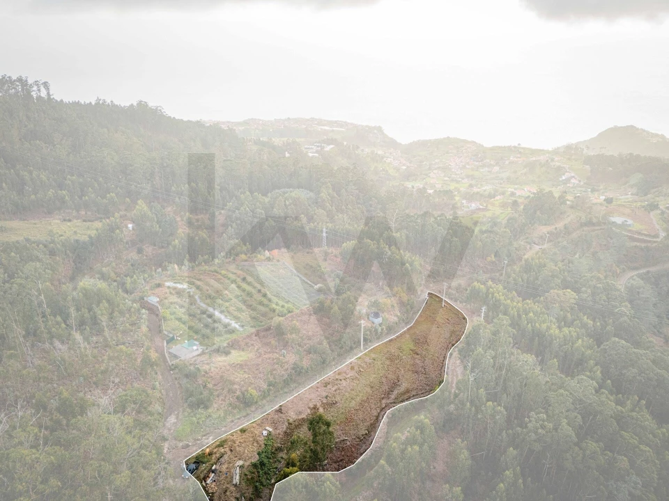 Terreno para Venda em Canhas Foto 1