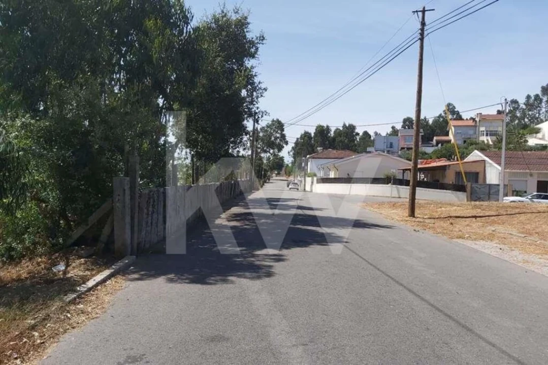 Terreno para Venda em Pedroso e Seixezelo Foto 3