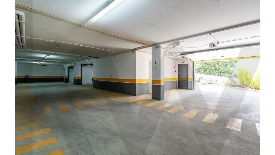 Negócio para Venda em Carcavelos e Parede