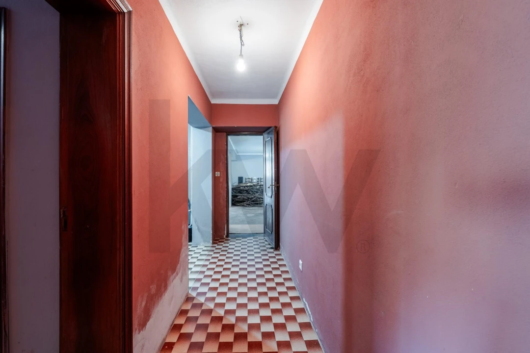 Moradia T4 para Venda em O. Azeméis, Riba-Ul, Ul, Macinhata Seixa, Madail Foto 32