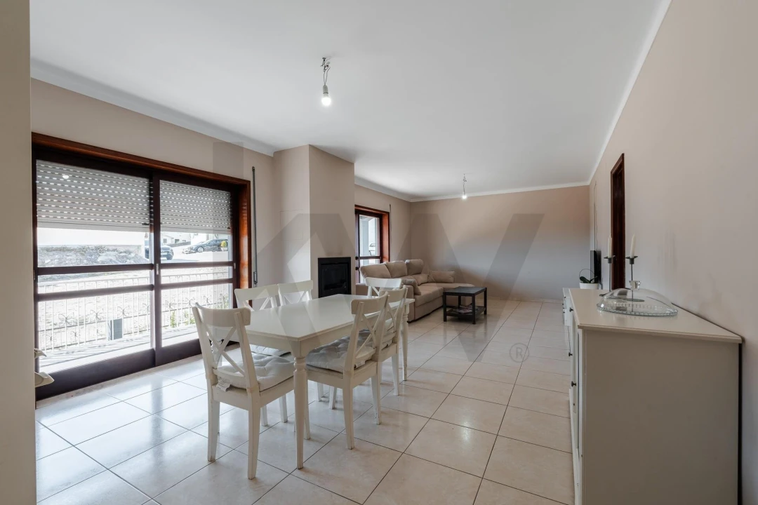 Moradia T4 para Venda em O. Azeméis, Riba-Ul, Ul, Macinhata Seixa, Madail Foto 10