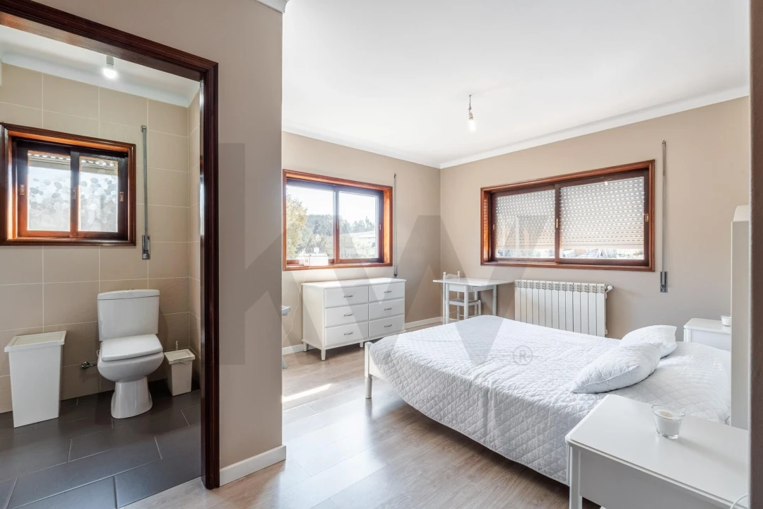 Moradia T4 para Venda em O. Azeméis, Riba-Ul, Ul, Macinhata Seixa, Madail Foto 24