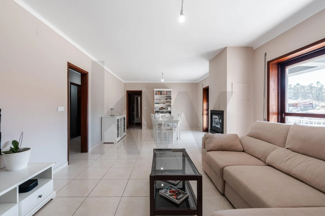 Moradia T4 para Venda em O. Azeméis, Riba-Ul, Ul, Macinhata Seixa, Madail Foto 12