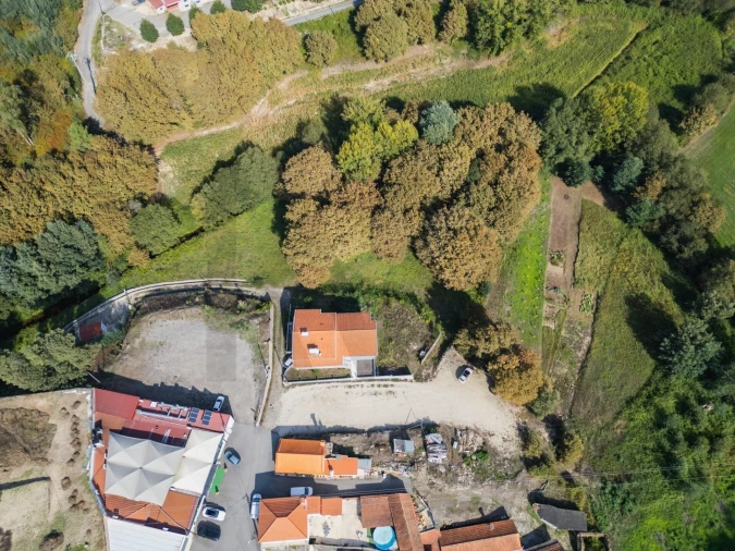 Moradia T4 para Venda em O. Azeméis, Riba-Ul, Ul, Macinhata Seixa, Madail Foto 1