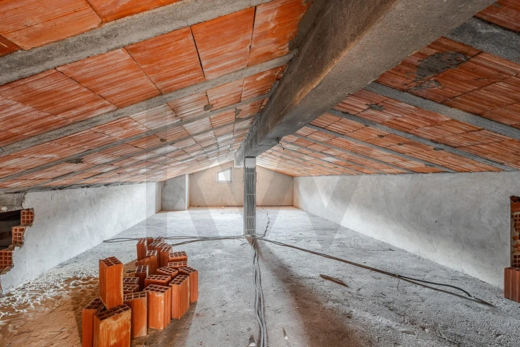 Moradia T4 para Venda em O. Azeméis, Riba-Ul, Ul, Macinhata Seixa, Madail Foto 30