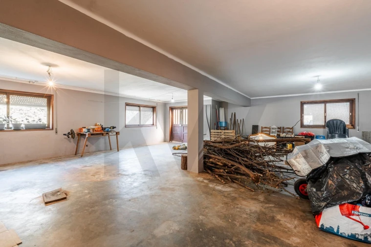 Moradia T4 para Venda em O. Azeméis, Riba-Ul, Ul, Macinhata Seixa, Madail Foto 34