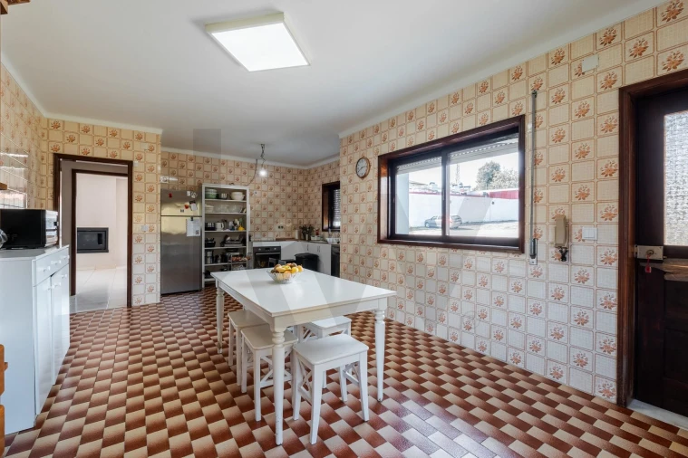 Moradia T4 para Venda em O. Azeméis, Riba-Ul, Ul, Macinhata Seixa, Madail Foto 28