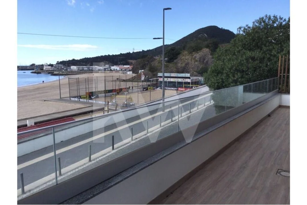 Apartamento T2 para Venda em Sesimbra (Santiago) Foto 1