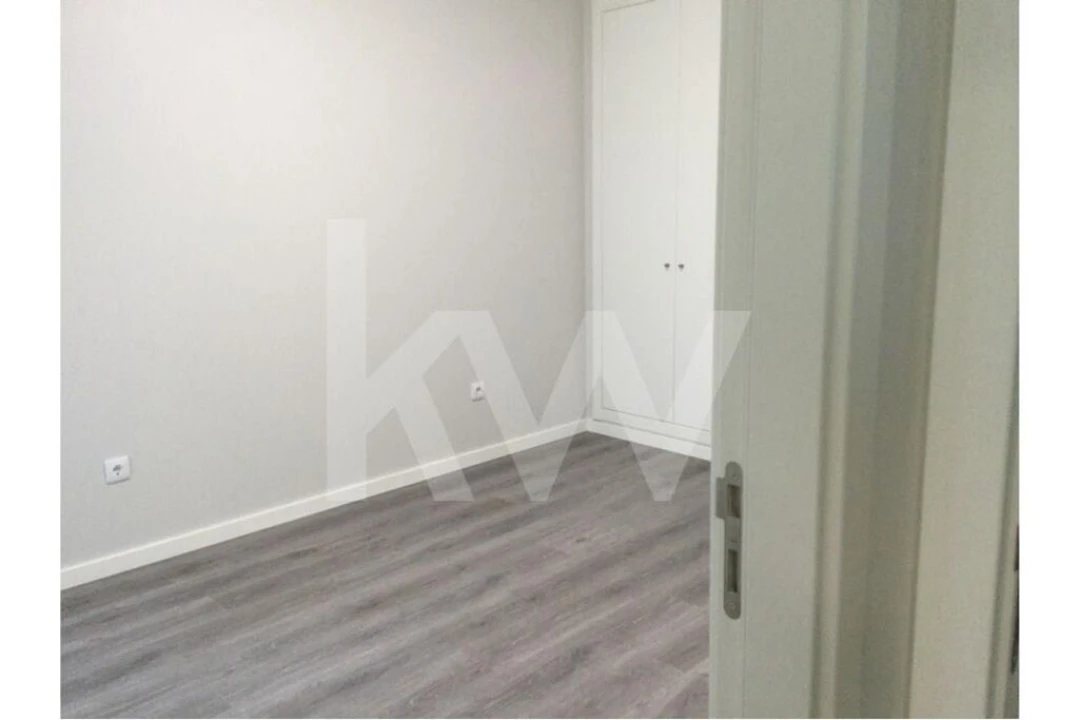 Apartamento T2 para Venda em Sesimbra (Santiago) Foto 54