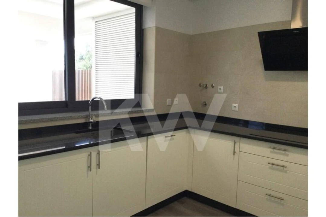 Apartamento T2 para Venda em Sesimbra (Santiago) Foto 20