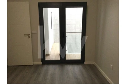 Apartamento T2 para Venda em Sesimbra (Santiago)