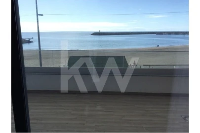 Apartamento T2 para Venda em Sesimbra (Santiago)