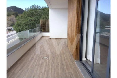 Apartamento T2 para Venda em Sesimbra (Santiago)
