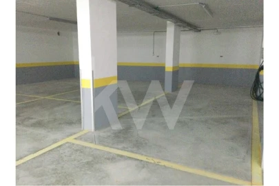Apartamento T2 para Venda em Sesimbra (Santiago)
