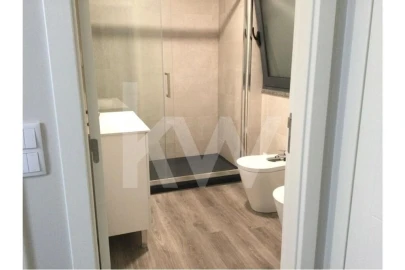 Apartamento T2 para Venda em Sesimbra (Santiago)