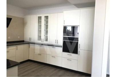 Apartamento T2 para Venda em Sesimbra (Santiago)