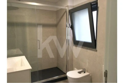 Apartamento T2 para Venda em Sesimbra (Santiago)