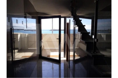 Apartamento T2 para Venda em Sesimbra (Santiago)