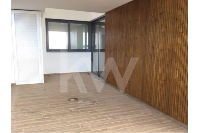 Apartamento T2 para Venda em Sesimbra (Santiago)