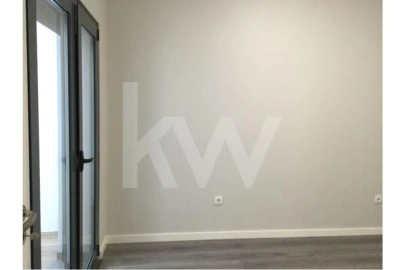 Apartamento T2 para Venda em Sesimbra (Santiago)