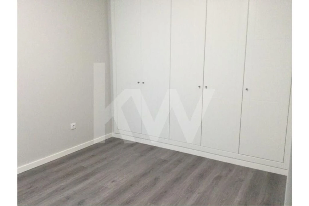 Apartamento T2 para Venda em Sesimbra (Santiago) Foto 55