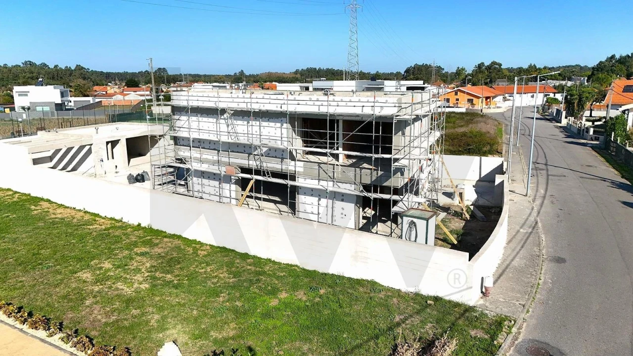 Moradia T4 para Venda em Maceda Foto 62