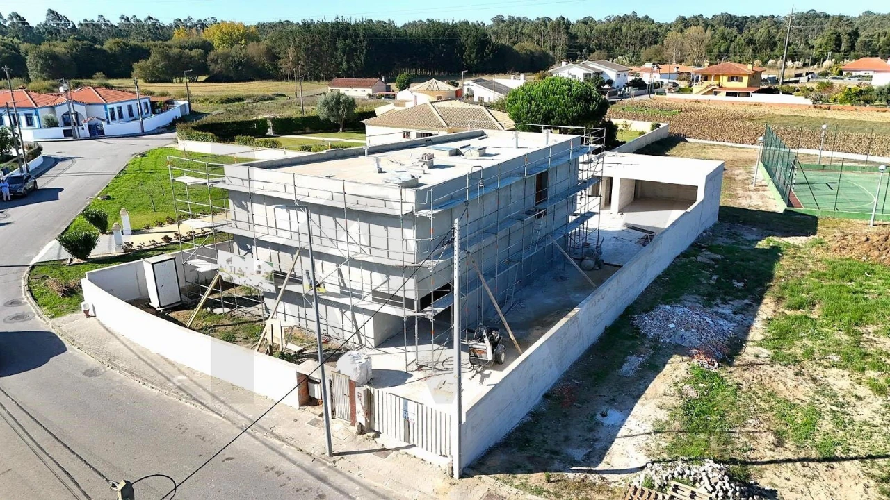 Moradia T4 para Venda em Maceda Foto 65