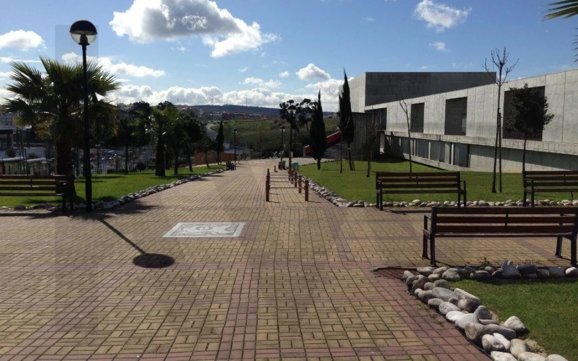 Prédio para Venda em Encosta do Sol Foto 4