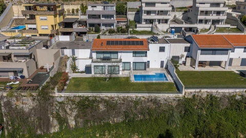 Moradia T4 para Venda em Gondomar (São Cosme), Valbom e Jovim