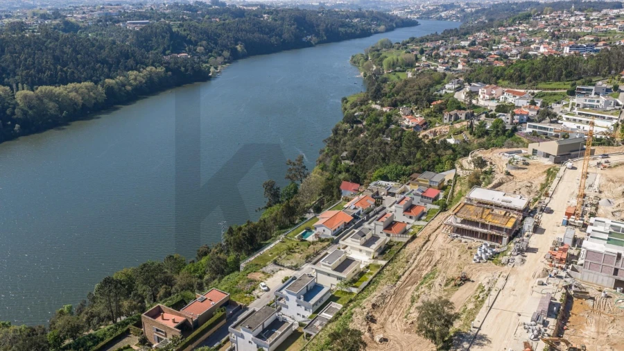 Moradia T4 para Venda em Gondomar (São Cosme), Valbom e Jovim Foto 53